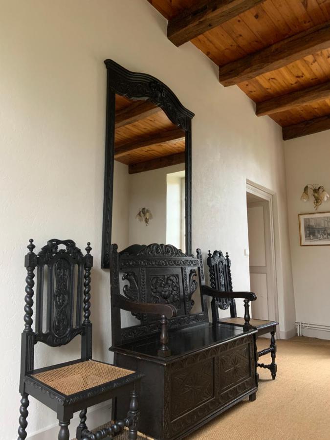Le Petit Manoir Bed & Breakfast Brux Bagian luar foto